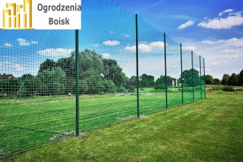 Boisko sportowe - dobra siatka na boisko - Wieszane siatki ochronne